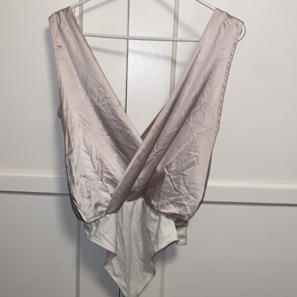 Zara Small Champagne Satin Pleated Bodysuit - Picture 3 of 9
